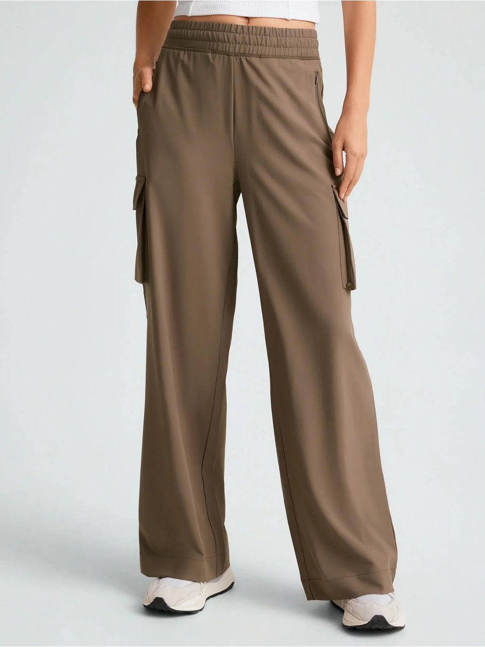 Beyond Yoga | City Chic Cargo Wide Leg Pant in Dune XS